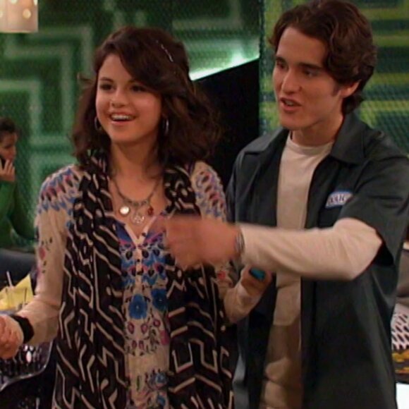 RARE Free People Winter Garden Hooded Henley ASO Alex Russo - Picture 12 of 13